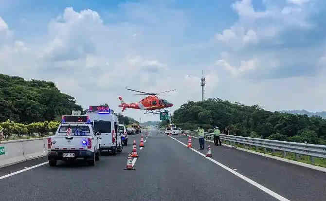 峡江高速公路汽车救援案例